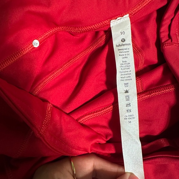 Red Lululemon leggings - Picture 4 of 10